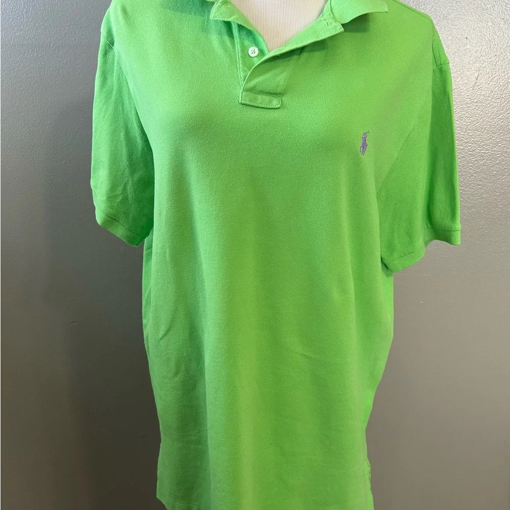 Polo, Ralph Lauren men size XL custom,‎ fit polo shirt with short sleeves
